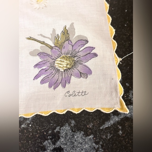 Vintage Hand Painted Colette Handkerchief Scalloped Edge 16" - Picture 4 of 4